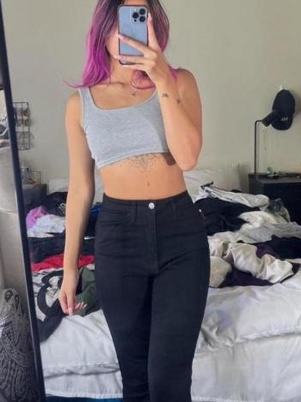 Grey cropped tank top